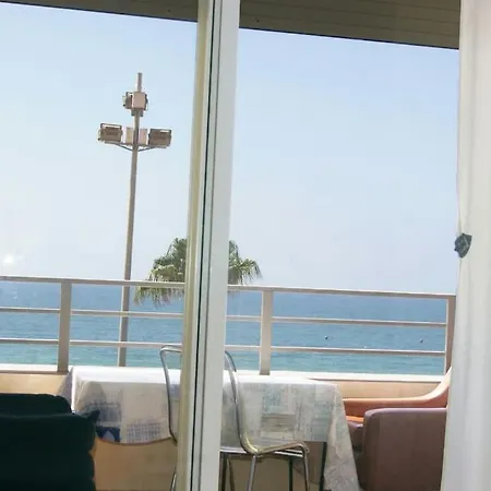 Apartment Paseo Maritimo Playa Victoria Frontal Mar *