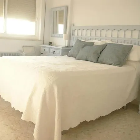 Paseo Maritimo Playa Victoria Frontal Mar Apartment *